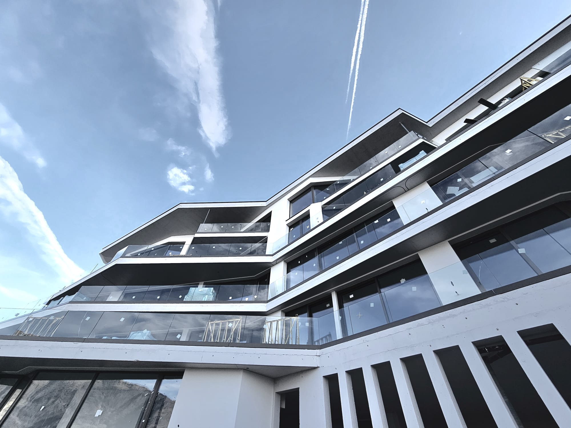 MFH mit 9 Wohnungen in Kerenzerberg, Filzbach